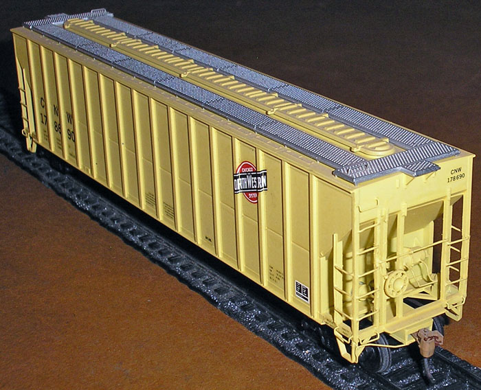 [Chicago & North Western FMC 3-Bay Covered Hopper]