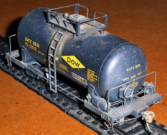 [Dow Chemical 28' Tank Car]