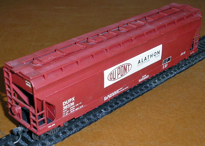 [Dupont Alathon ACF Centerflow 3-Bay Covered Hopper]