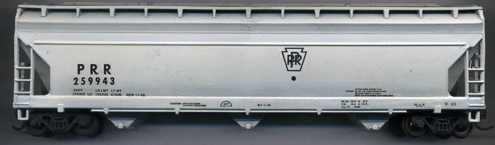 [Pennsylvania RR ACF Centerflow 3-Bay Covered Hopper]