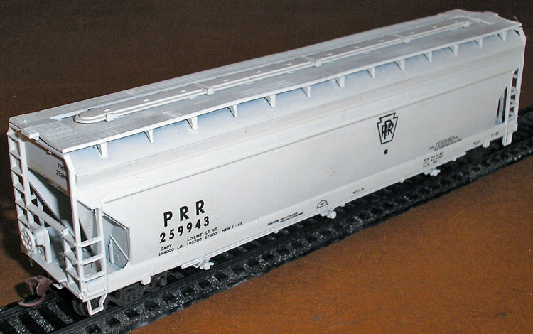 [Pennsylvania RR ACF Centerflow 3-Bay Covered Hopper]