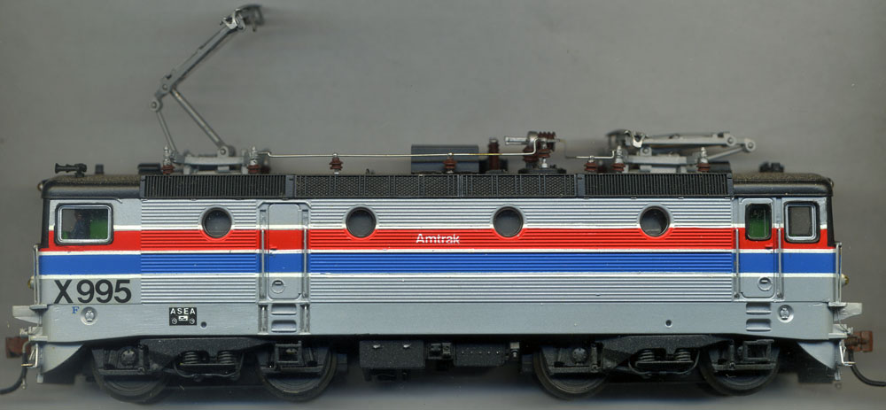 [Amtrak ASEA RC-4 Electric Locomotive #X-995]