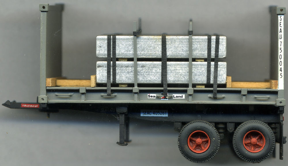 [Sea-Land 20' Flat-Rack Container &   Trailer]