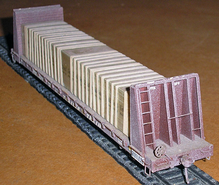 [TT bulkhead flatcar]