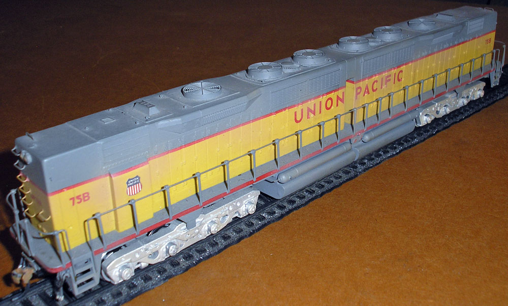 [Union Pacific EMD DD-35B Locomotive #758]